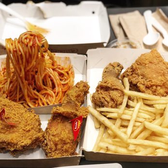 Jollibee - 2-pc Chickenjoy with Jolly Spaghetti 2-pc Chickenjoy with 1 Side - Fast Food Near Me - New York, New York Jollibee - 2-pc Chickenjoy with Jolly Spaghetti 2-pc Chickenjoy with 1 Side - Fast Food Near Me - New York, New York