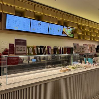Bloom - front - Cafes Near Me - Toronto, Ontario