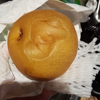 H Mart - Pear #2 - Grocery Near Me - Richmond Hill, Ontario