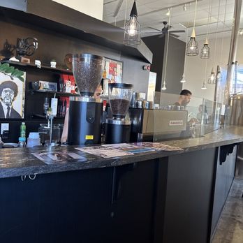 Solo Brew & Roasters - The best of the HD - Coffee & Tea Near Me - Apple Valley, California Solo Brew & Roasters - The best of the HD - Coffee & Tea Near Me - Apple Valley, California