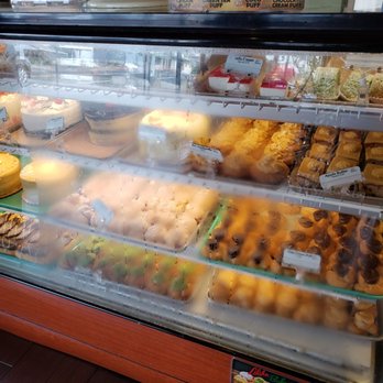 Liliha Bakery - Bakeries Near Me - Honolulu, Hawaii