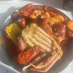 Crab Du Jour Cajun Seafood Restaurant & Bar - The special boil with crawfish crab and shrimp