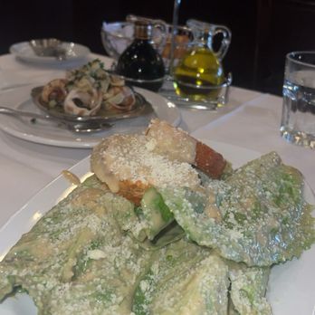 Restaurante Caesar's - Caesar salad - Salad Near Me - Tijuana, BCN Restaurante Caesar's - Caesar salad - Salad Near Me - Tijuana, BCN