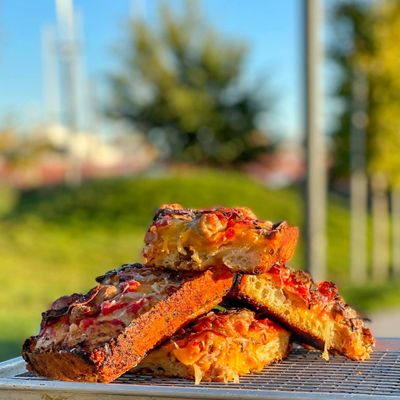 Long Bridge Pizza Company by null