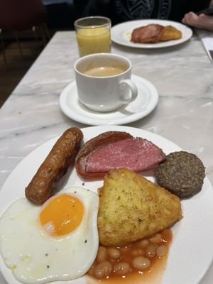 Radisson Blu Royal Hotel, Dublin by null