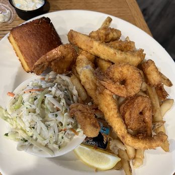 Shades Bar & Grill - Fried Fish & Shrimp Plate - Sports Bars Near Me - Inlet Beach, Florida