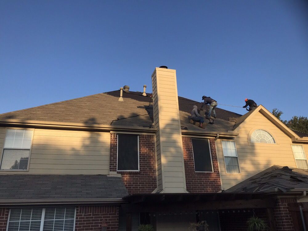 Slide of Thunderstruck Roofing & Const.