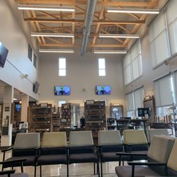 Blount County Eye Center - Nice modern facility.