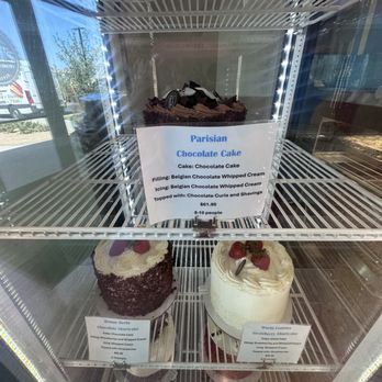 Freed's Dessert Shop - Bakeries Near Me - Las Vegas, Nevada