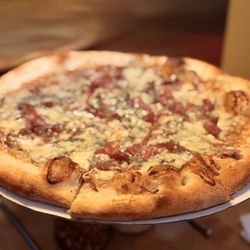 Dewey's Pizza - Overland Park - Porky Fig was delicious