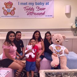 Delray MRI - Happy family just met their baby