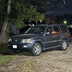 Pitt Stop Detail and Auto Sales - 2003 Land Cruiser after driving it 5k miles.
