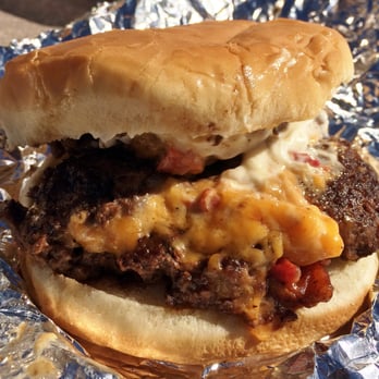 Food Freaks Unique Burger - Puff Mento Burger - Food Trucks Near Me - Mocksville, North Carolina