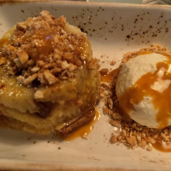 Macchialina Taverna Rustica - Apple crisp dessert - Italian Near Me - Miami Beach, Florida Macchialina Taverna Rustica - Apple crisp dessert - Italian Near Me - Miami Beach, Florida