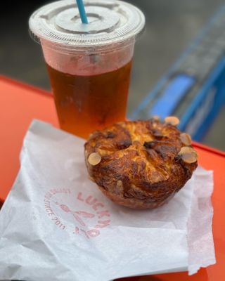 LuckyBolt Kitchen + Bakery by null