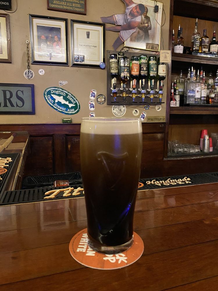 Robbie O'Connells Irish Pub Image