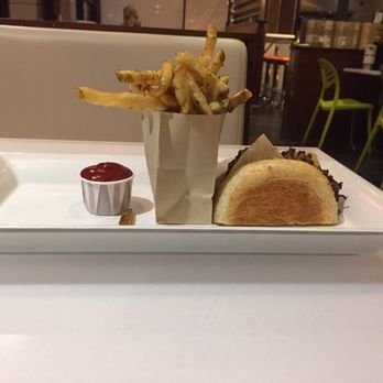 Burger Lounge - 1/2 Lounge Burger + fries - Burgers Near Me - Temecula, California Burger Lounge - 1/2 Lounge Burger + fries - Burgers Near Me - Temecula, California
