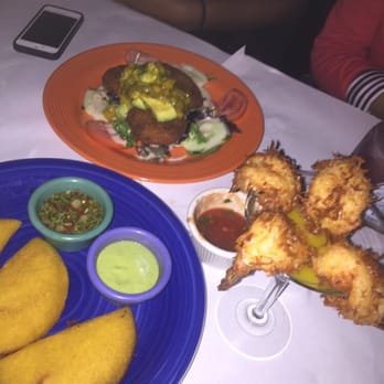 El Patron - Beef empanadas, coconut shrimp, and crab cakes. - Mexican Near Me - Flushing, New York El Patron - Beef empanadas, coconut shrimp, and crab cakes. - Mexican Near Me - Flushing, New York