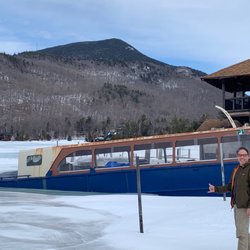 Blue Mountain Boat Livery - Tour boat