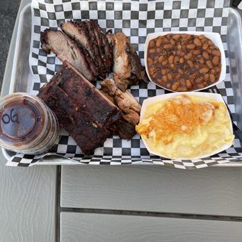 Smokin Woods BBQ - Late lunch with my friend - Barbeque Near Me - Fresno, California Smokin Woods BBQ - Late lunch with my friend - Barbeque Near Me - Fresno, California