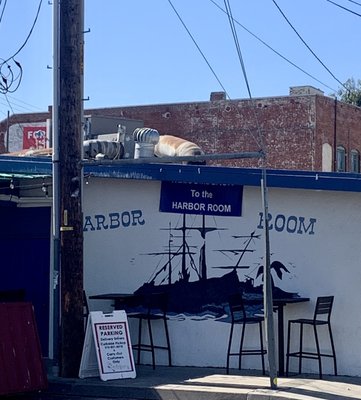 The harbor room by null