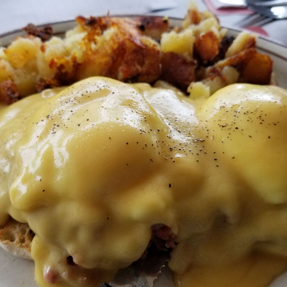 A J's Restaurant - Breakfast & Brunch Near Me - West Warwick, Rhode Island