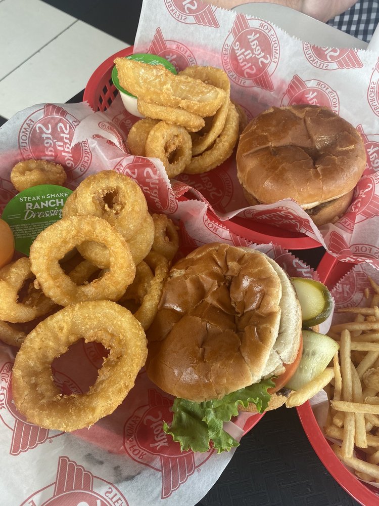 STEAK ’N SHAKE Updated September 2024 16 Photos & 44 Reviews 1277 S Hart Street Rd