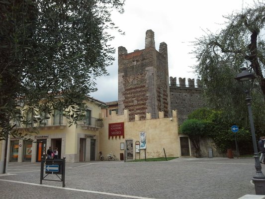 Castello Scaligero by null