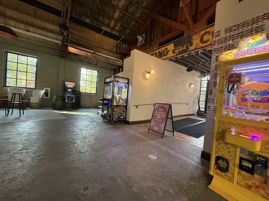 Idle Beer Hall & Brewery by null