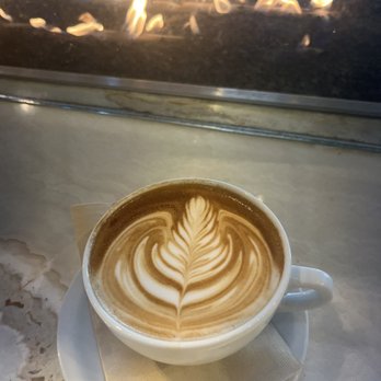 Urth Caffé - Orange - Spanish Latté - Coffee & Tea Near Me - Orange, California