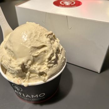 Gelatiamo - Hazelnut Gelato - Bakeries Near Me - Seattle, Washington