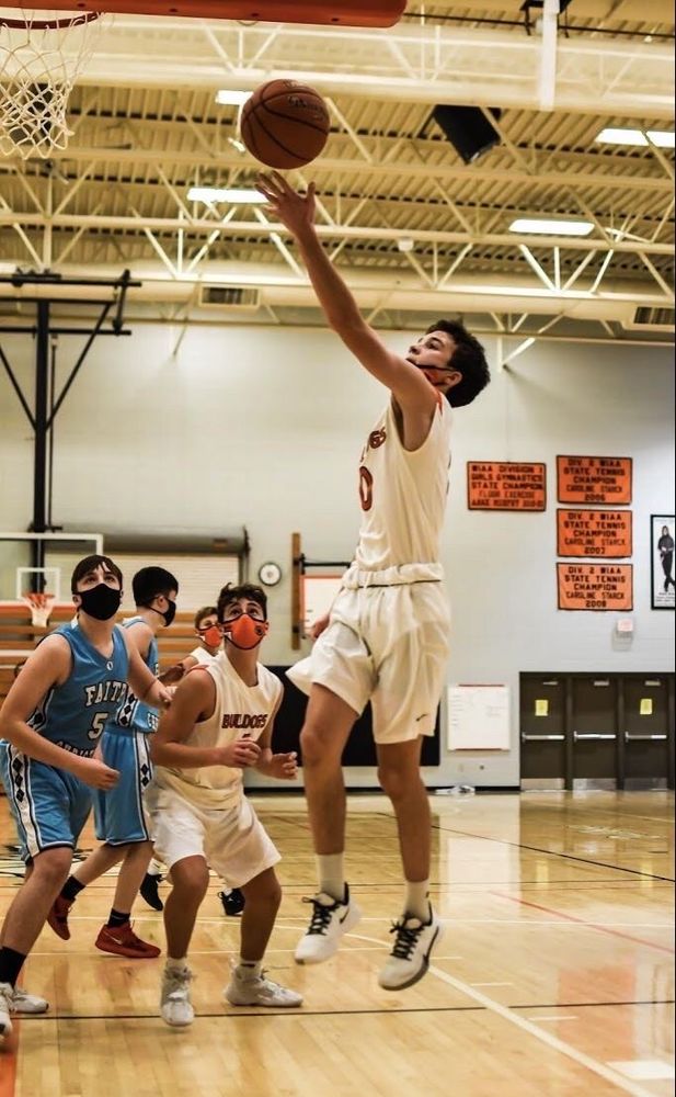 WILLIAMS BAY SCHOOL Updated August 2024 500 W Geneva, Williams Bay