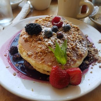 M henry - BlackBerry blisscakes excellent - Breakfast & Brunch Near Me - Chicago, Illinois M henry - BlackBerry blisscakes excellent - Breakfast & Brunch Near Me - Chicago, Illinois