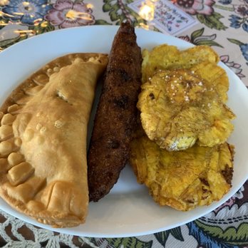 Boriken Restaurant - Appetizer sampler - Puerto Rican Near Me - Beaverton, Oregon