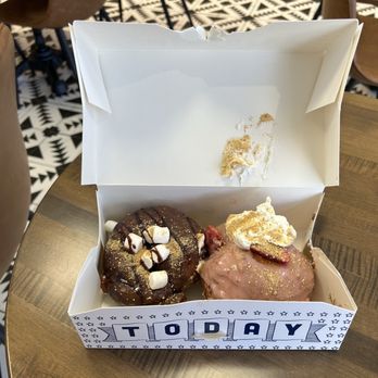 Parlor Doughnuts - Donuts Near Me - Jeffersonville, Indiana Parlor Doughnuts - Donuts Near Me - Jeffersonville, Indiana
