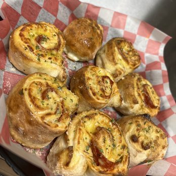 Roadrunners Pizza - Pizza Near Me - Raleigh, North Carolina Roadrunners Pizza - Pizza Near Me - Raleigh, North Carolina