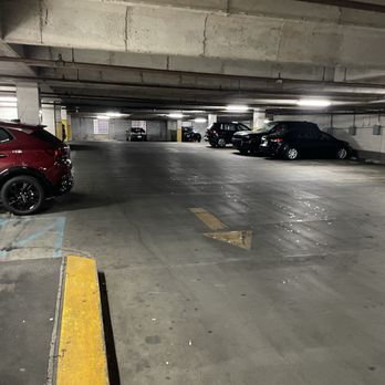 MABLEY PLACE GARAGE - Updated November 2025 - 410 Race St