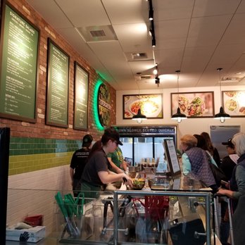 Evergreens - Efficient service despite a long line - Salad Near Me - Seattle, Washington