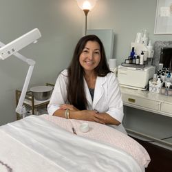 Beauty Shell Skincare - Your Esthetician Dina