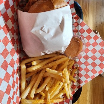 Fred's Burger - Crispy Chicken sandwich and fries - Burgers Near Me - Fairfield, California