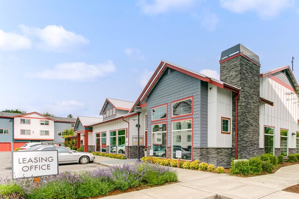 THE DISTRICT 40 Photos & 21 Reviews 17716 BothellEverett Hwy