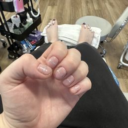 Gel manicure, simple design. Regular pedicure.