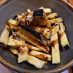 La Cecilia de Allende - Berenjenas fritas con miel de caña
