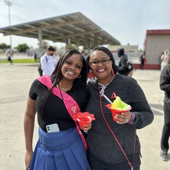 Nana’s Snow Cones - We love, putting smiles on students and staff and teachers faces. Hey pretty ladies. - Shaved Ice Near Me Nana’s Snow Cones - We love, putting smiles on students and staff and teachers faces. Hey pretty ladies. - Shaved Ice Near Me