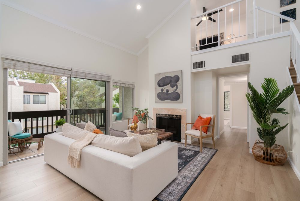 VIVIAN LESNY REALTY ONE GROUP UNITED 23 Photos & 35 Reviews 13274