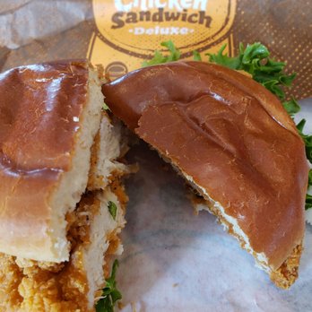 Jollibee - Chicken sandwich - Fast Food Near Me - Honolulu, Hawaii Jollibee - Chicken sandwich - Fast Food Near Me - Honolulu, Hawaii