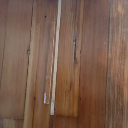 M.S. Hardwood Floors - They sand my floor and damage i give them a piece that matches and look