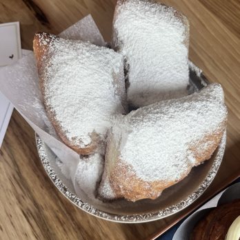 épicerie - Beignets - Grocery Near Me - Austin, Texas épicerie - Beignets - Grocery Near Me - Austin, Texas