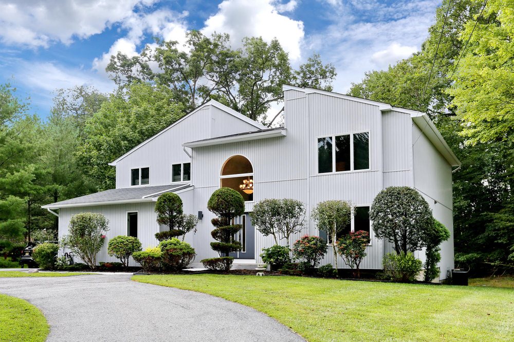 Q HOME SALES near 11 N Airmont Rd, Suffern, New York 37 Photos Real