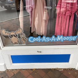 Cool as a Moose - Entrance window area.
